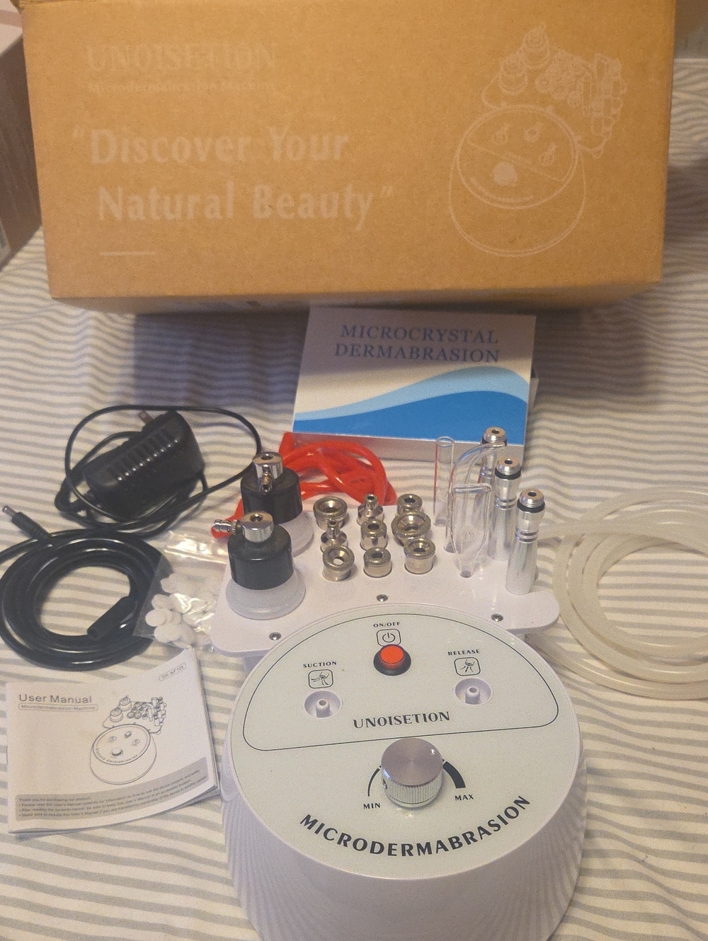 UNOISETION White Microdermabrasion Facial Cleanser & Exfoliant Machine